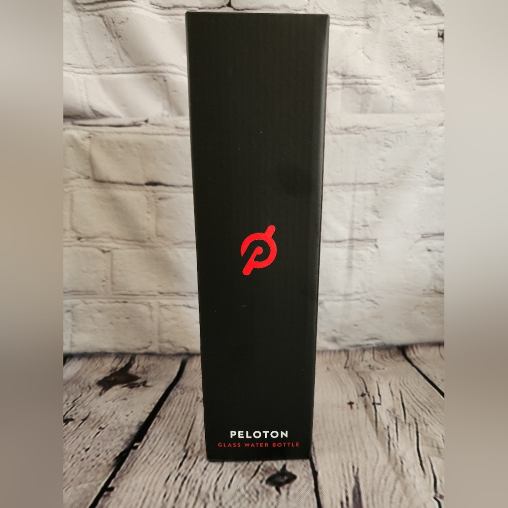 Peloton Glass Water Bottle